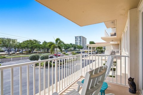 Condo in Clearwater, Florida, 2 bedrooms  № 2220259 - photo 29