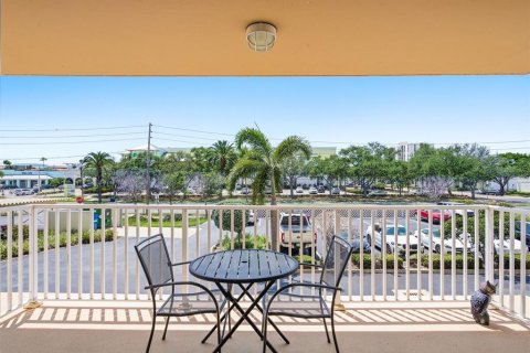 Condo in Clearwater, Florida, 2 bedrooms  № 2220259 - photo 20