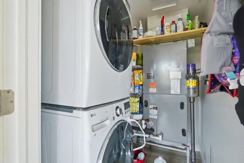 Condo in Clearwater, Florida, 2 bedrooms  № 2220259 - photo 26