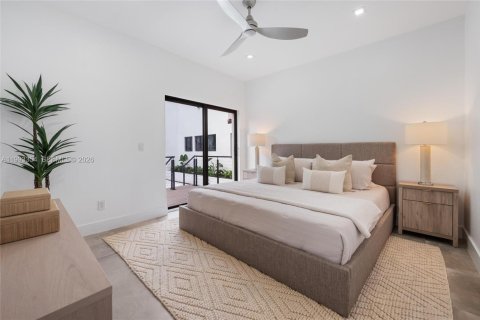Casa en venta en Coral Gables, Florida, 4 dormitorios, 196.4 m2 № 2058163 - foto 15