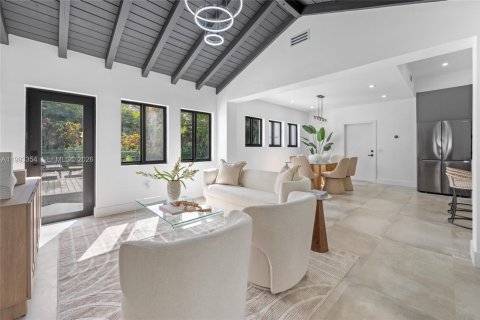 Casa en venta en Coral Gables, Florida, 4 dormitorios, 196.4 m2 № 2058163 - foto 5