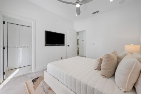 Casa en venta en Coral Gables, Florida, 4 dormitorios, 196.4 m2 № 2058163 - foto 20