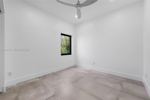 Casa en venta en Coral Gables, Florida, 4 dormitorios, 196.4 m2 № 2058163 - foto 22