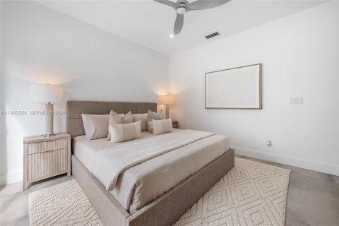 Casa en venta en Coral Gables, Florida, 4 dormitorios, 196.4 m2 № 2058163 - foto 14