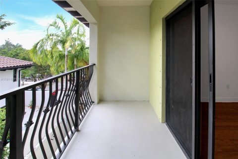 Touwnhouse à vendre à Miami, Floride: 2 chambres, 132.39 m2 № 1969640 - photo 19