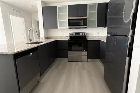 Condo in Orlando, Florida, 2 bedrooms  № 2148435 - photo 5