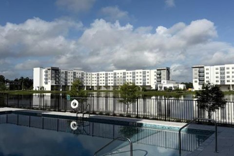 Condo in Orlando, Florida, 2 bedrooms  № 2148435 - photo 23