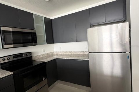 Condo in Orlando, Florida, 2 bedrooms  № 2148435 - photo 6