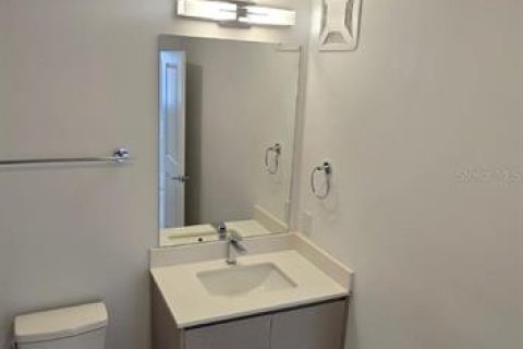 Condo in Orlando, Florida, 2 bedrooms  № 2148435 - photo 18