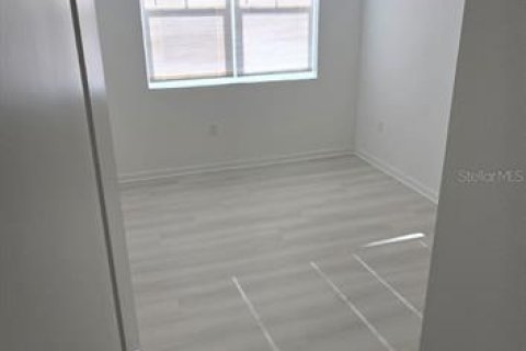 Condo in Orlando, Florida, 2 bedrooms  № 2148435 - photo 17