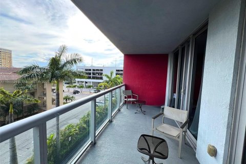 Copropriété à vendre à Hallandale Beach, Floride: 2 chambres, 94.76 m2 № 1961640 - photo 24