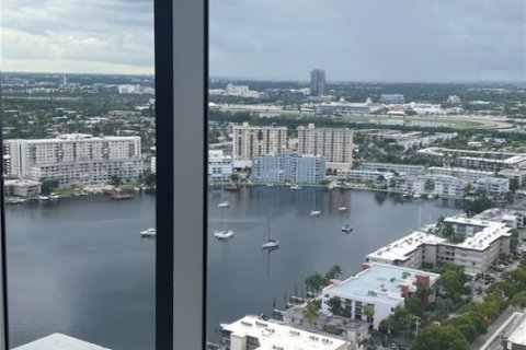 Copropriété à vendre à Hallandale Beach, Floride: 2 chambres, 94.76 m2 № 1961640 - photo 5