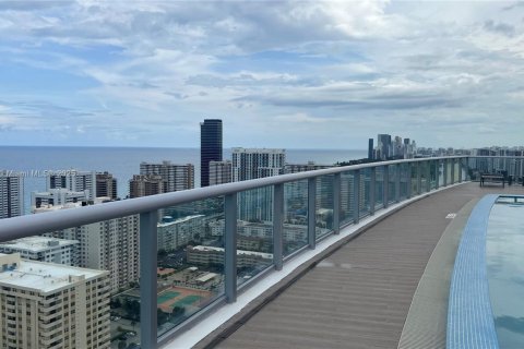 Copropriété à vendre à Hallandale Beach, Floride: 2 chambres, 94.76 m2 № 1961640 - photo 28