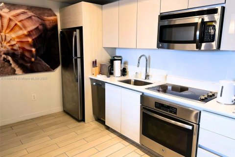 Copropriété à vendre à Hallandale Beach, Floride: 2 chambres, 94.76 m2 № 1961640 - photo 16