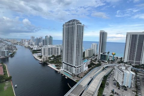 Copropriété à vendre à Hallandale Beach, Floride: 2 chambres, 94.76 m2 № 1961640 - photo 3