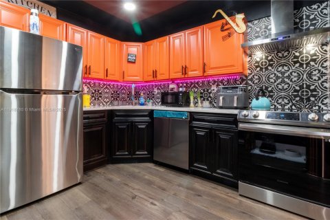 Condo in Aventura, Florida, 2 bedrooms № 2082653 - photo 7
