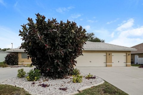 Villa ou maison à louer à Rotonda, Floride: 3 chambres, 180.69 m2 № 2116482 - photo 3