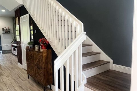 Villa ou maison à vendre à Westlake, Floride: 4 chambres № 1987689 - photo 9