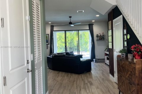 Villa ou maison à vendre à Westlake, Floride: 4 chambres № 1987689 - photo 8