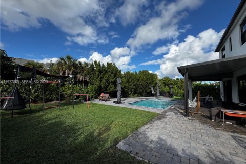 Купить виллу или дом в Уэстлейк, Флорида 4 спальни, № 1987689 - фото 28