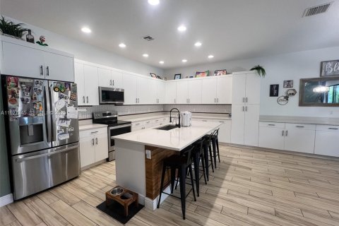 Villa ou maison à vendre à Westlake, Floride: 4 chambres № 1987689 - photo 12