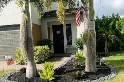 Villa ou maison à vendre à Westlake, Floride: 4 chambres № 1987689 - photo 2