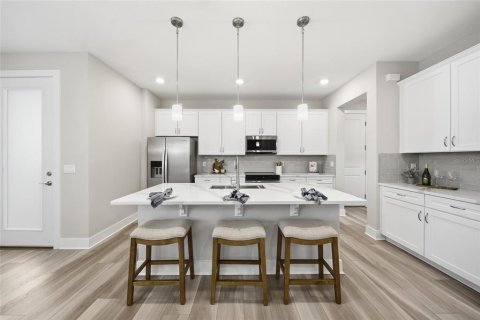Adosado en venta en Wesley Chapel, Florida, 3 dormitorios, 198.07 m2 № 2151553 - foto 3