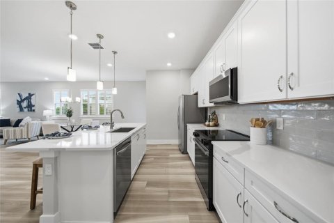Adosado en venta en Wesley Chapel, Florida, 3 dormitorios, 198.07 m2 № 2151553 - foto 4