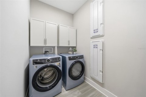 Adosado en venta en Wesley Chapel, Florida, 3 dormitorios, 198.07 m2 № 2151553 - foto 13