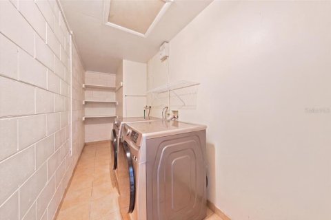 Villa ou maison à vendre à Tampa, Floride: 3 chambres, 122.82 m2 № 2390736 - photo 16
