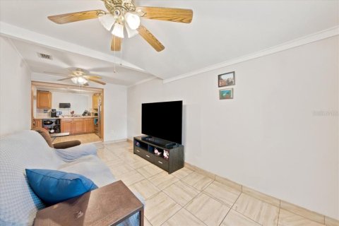 Villa ou maison à vendre à Tampa, Floride: 3 chambres, 122.82 m2 № 2390736 - photo 19