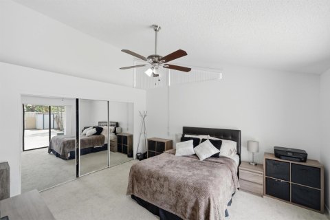 Townhouse in Palm Beach Gardens, Florida 3 bedrooms, 118.54 sq.m. № 2338073 - photo 25