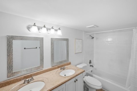 Townhouse in Palm Beach Gardens, Florida 3 bedrooms, 118.54 sq.m. № 2338073 - photo 27
