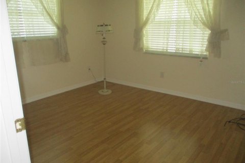 Villa ou maison à louer à Sun City Center, Floride: 2 chambres, 140.84 m2 № 2422749 - photo 14