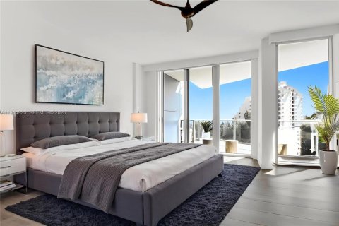 Condo in Fort Lauderdale, Florida, 3 bedrooms  № 2003431 - photo 2