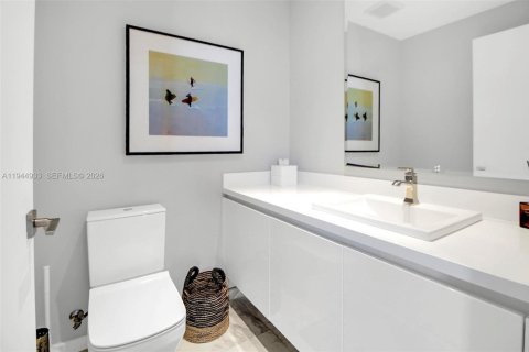 Condo in Fort Lauderdale, Florida, 3 bedrooms  № 2003431 - photo 19