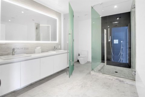 Condo in Fort Lauderdale, Florida, 3 bedrooms  № 2003431 - photo 6