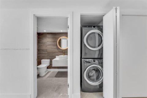 Copropriété à louer à Miami, Floride: 3 chambres, 169.55 m2 № 1946413 - photo 14