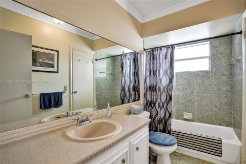 Condominio en venta en Lauderdale Lakes, Florida, 1 dormitorio, 63.55 m2 № 1714093 - foto 9