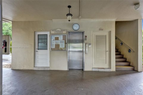 Condominio en venta en Lauderdale Lakes, Florida, 1 dormitorio, 63.55 m2 № 1714093 - foto 24