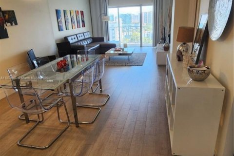 Condo in Sunny Isles Beach, Florida, 1 bedroom  № 1809594 - photo 8
