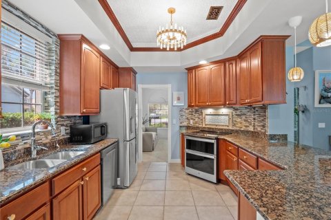 House in Orlando, Florida 3 bedrooms, 186.27 sq.m. № 2323997 - photo 5