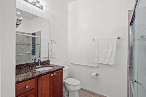 House in Orlando, Florida 3 bedrooms, 186.27 sq.m. № 2323997 - photo 18