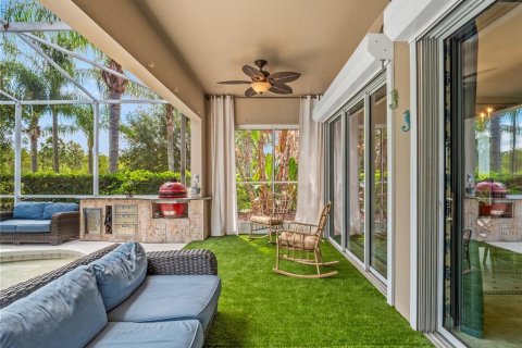House in Orlando, Florida 3 bedrooms, 186.27 sq.m. № 2323997 - photo 29