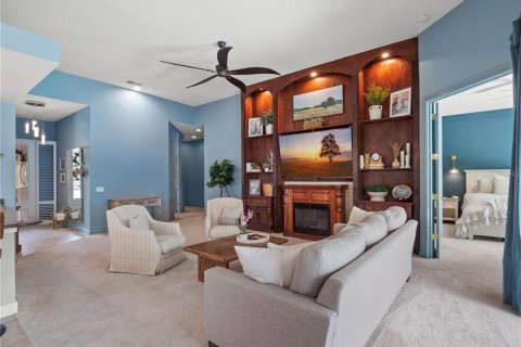 House in Orlando, Florida 3 bedrooms, 186.27 sq.m. № 2323997 - photo 13