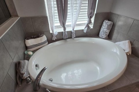 Купить виллу или дом в Киссимми, Флорида 6 комнат, 168.25м2, № 2112283 - фото 24