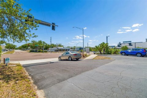 Immobilier commercial à louer à New Port Richey, Floride: 94.02 m2 № 2429386 - photo 11