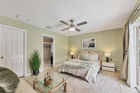 House in Sarasota, Florida 3 bedrooms, 116.41 sq.m. № 2150716 - photo 20
