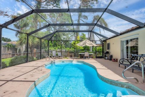 House in Sarasota, Florida 3 bedrooms, 116.41 sq.m. № 2150716 - photo 30