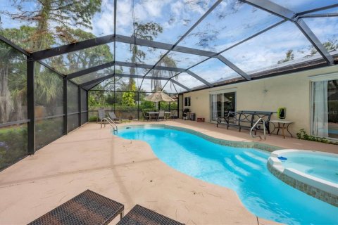 House in Sarasota, Florida 3 bedrooms, 116.41 sq.m. № 2150716 - photo 4